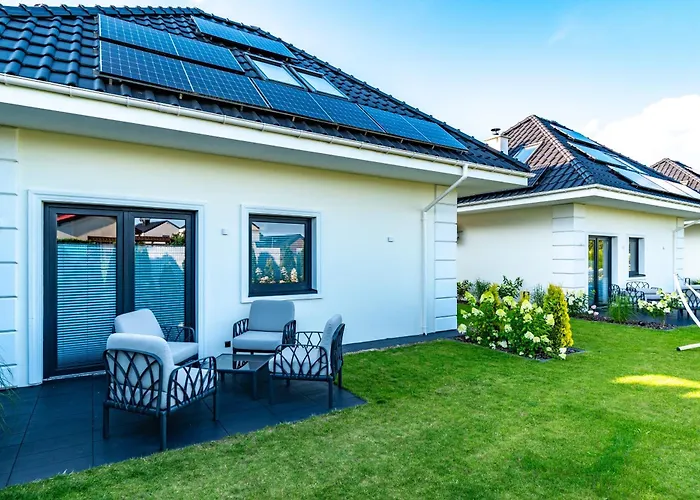 Family Resort Ustka - Domki Dwupoziomowe Z Basenem , Sauna , Balia